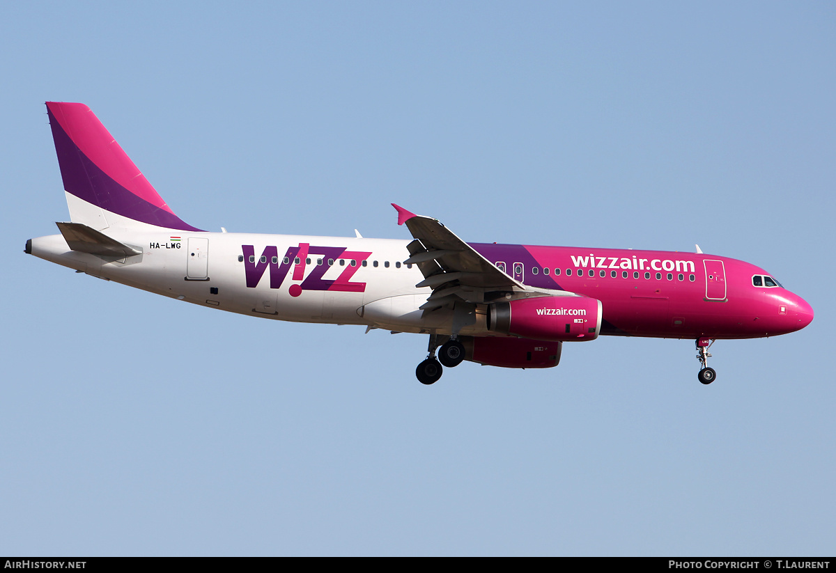 Aircraft Photo of HA-LWG | Airbus A320-232 | Wizz Air | AirHistory.net #229490