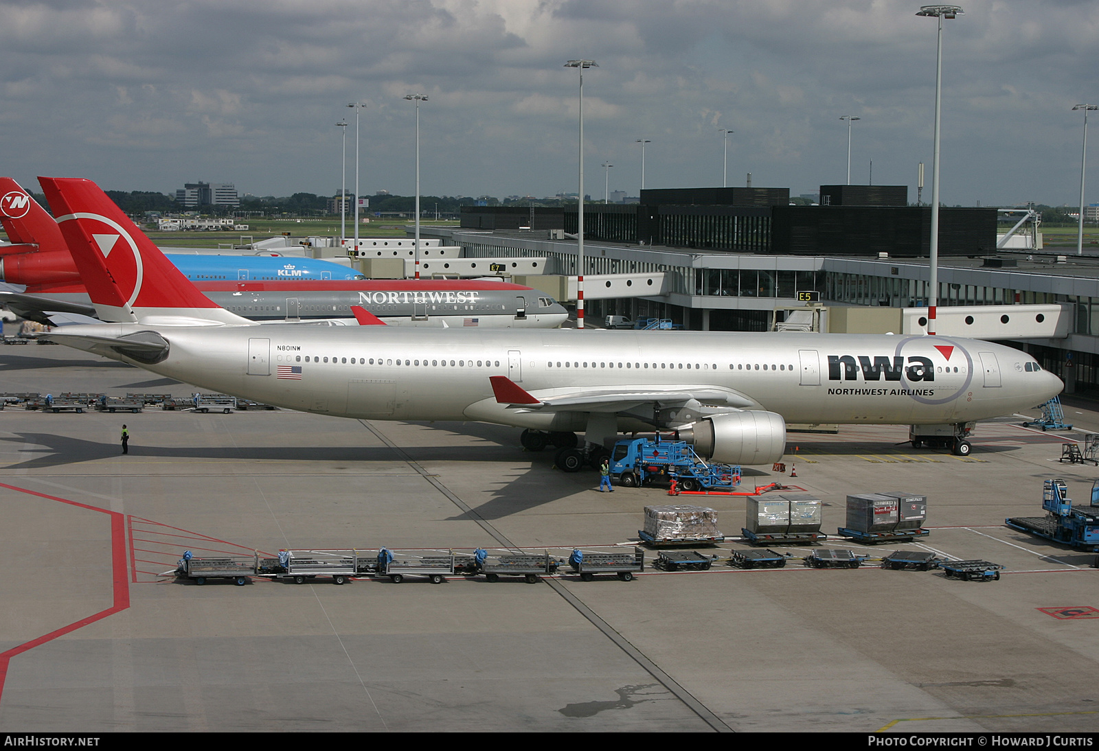 Aircraft Photo of N801NW | Airbus A330-323 | Northwest Airlines | AirHistory.net #229571