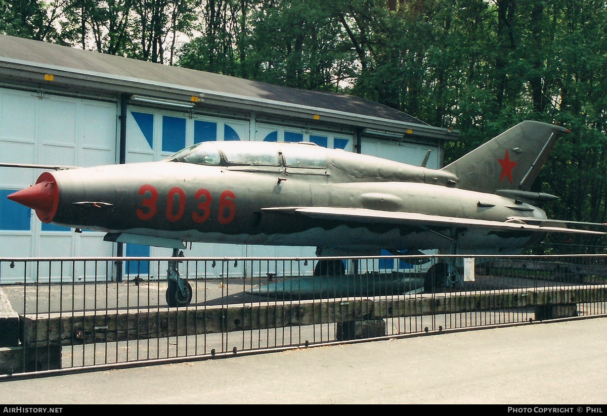 Aircraft Photo of 3036 | Mikoyan-Gurevich MiG-21UM | Russia - Air Force | AirHistory.net #229625