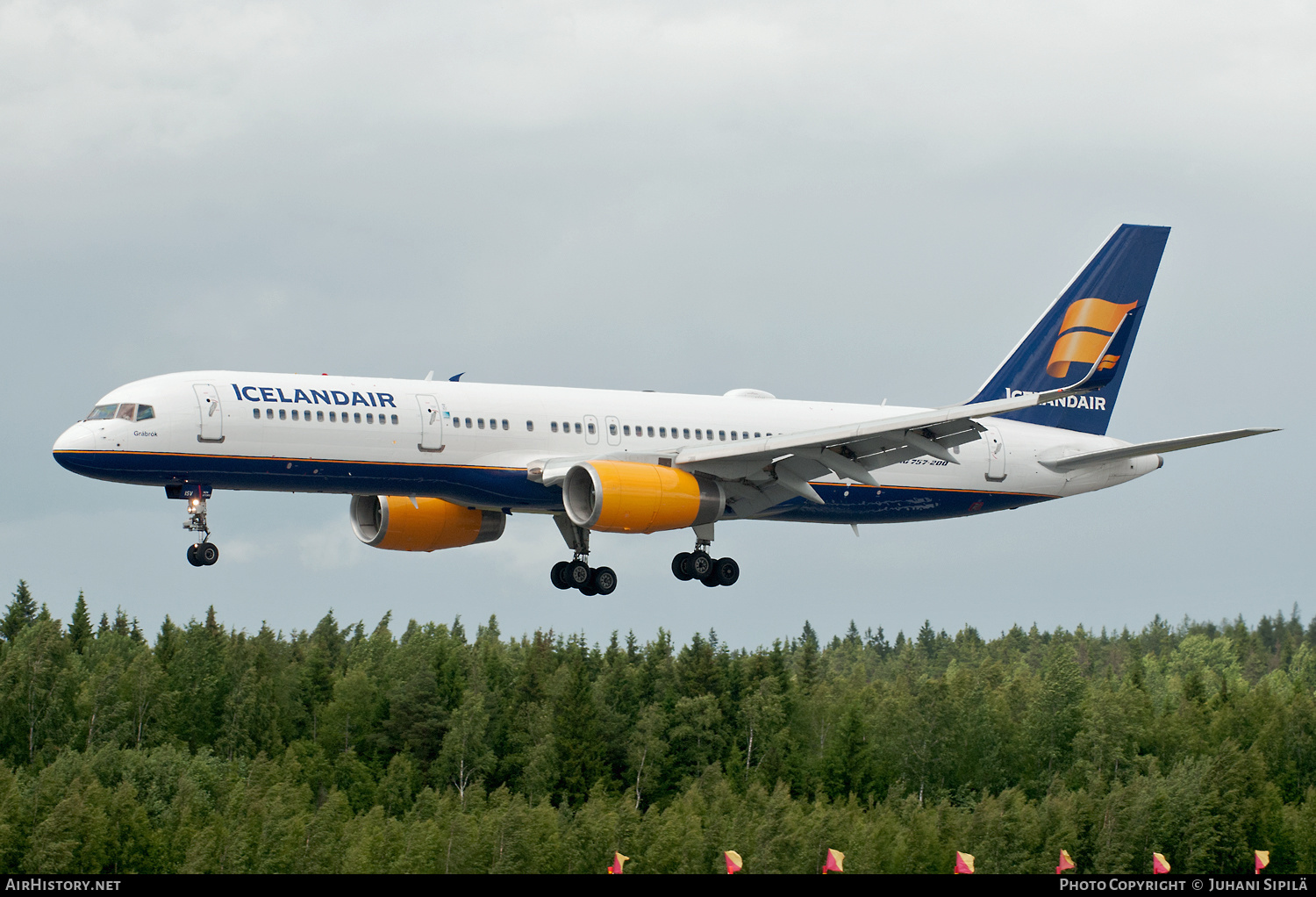 Aircraft Photo of TF-ISV | Boeing 757-256 | Icelandair | AirHistory.net #229630