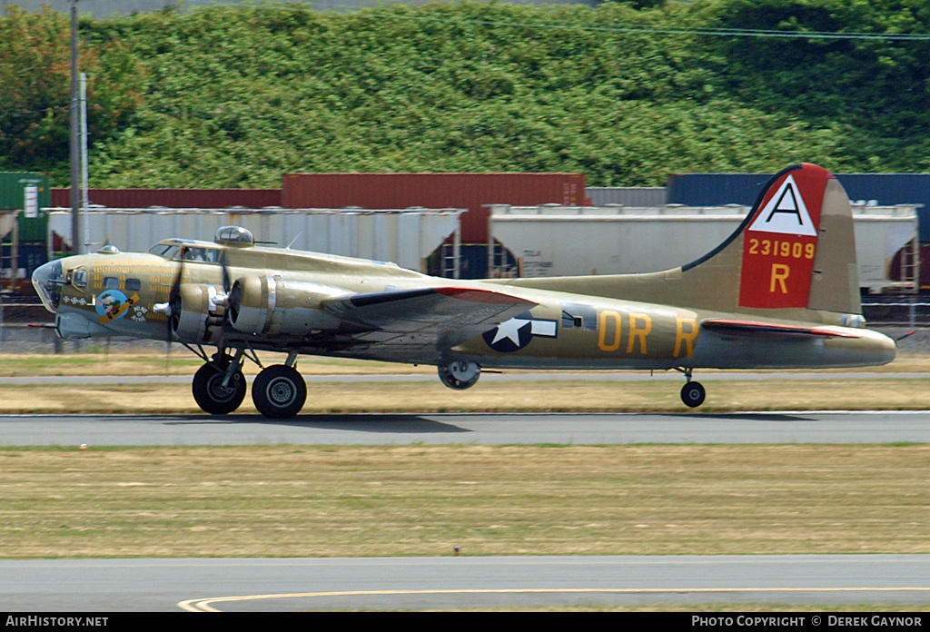 Aircraft Photo of N93012 / 231909 | Boeing B-17G Flying Fortress | USA - Air Force | AirHistory.net #229637