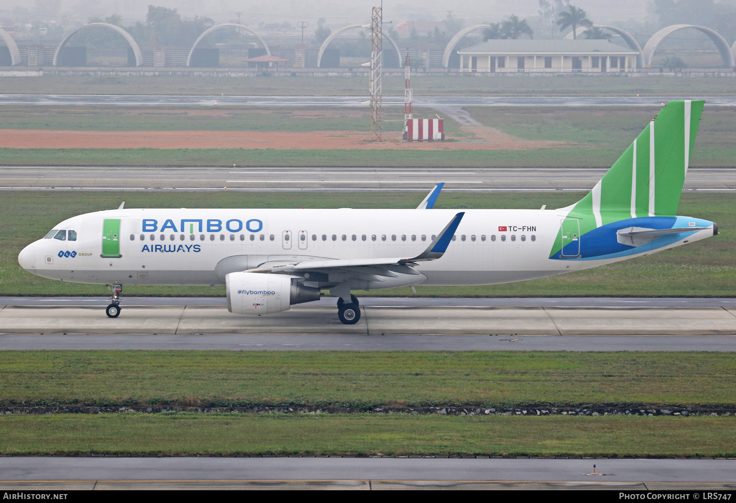Aircraft Photo of TC-FHN | Airbus A320-214 | Bamboo Airways | AirHistory.net #229638