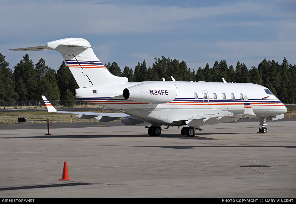 Aircraft Photo of N24FE | Bombardier Challenger 300 (BD-100-1A10) | FedEx Express - Federal Express | AirHistory.net #229690