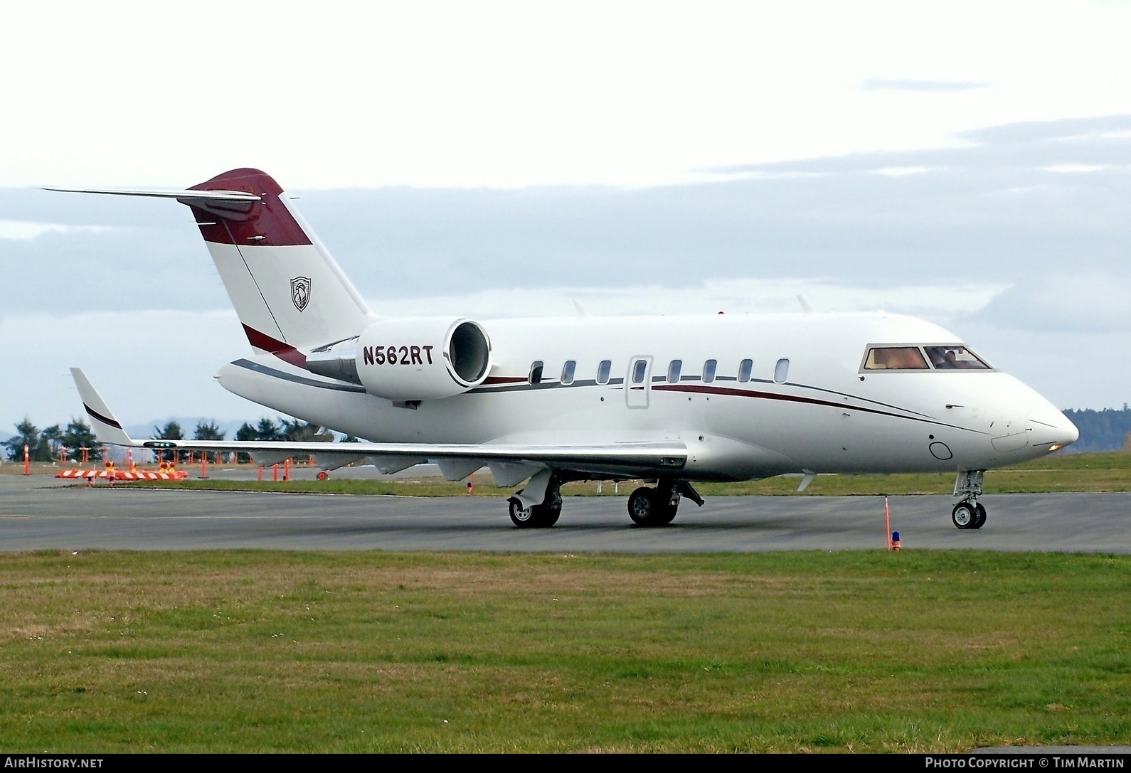 Aircraft Photo of N562RT | Bombardier Challenger 650 (CL-600-2B16) | AirHistory.net #229697