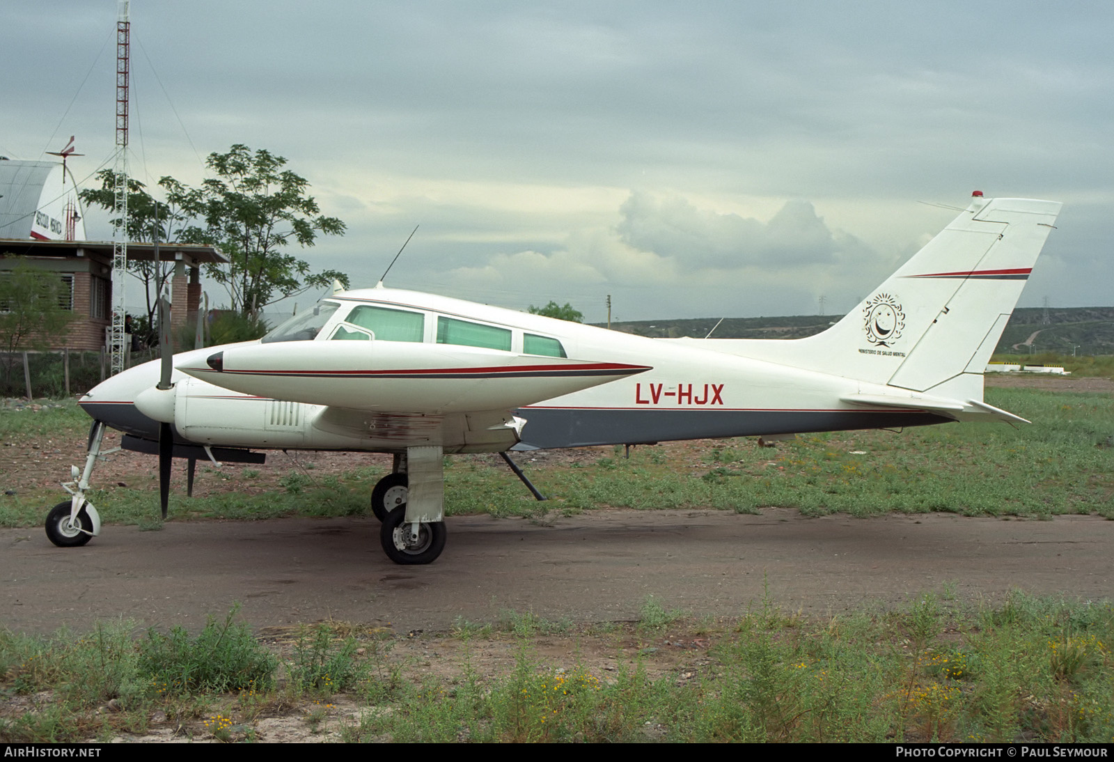 Aircraft Photo of LV-HJX | Cessna 310G | Ministerio de Salud Mental | AirHistory.net #229795