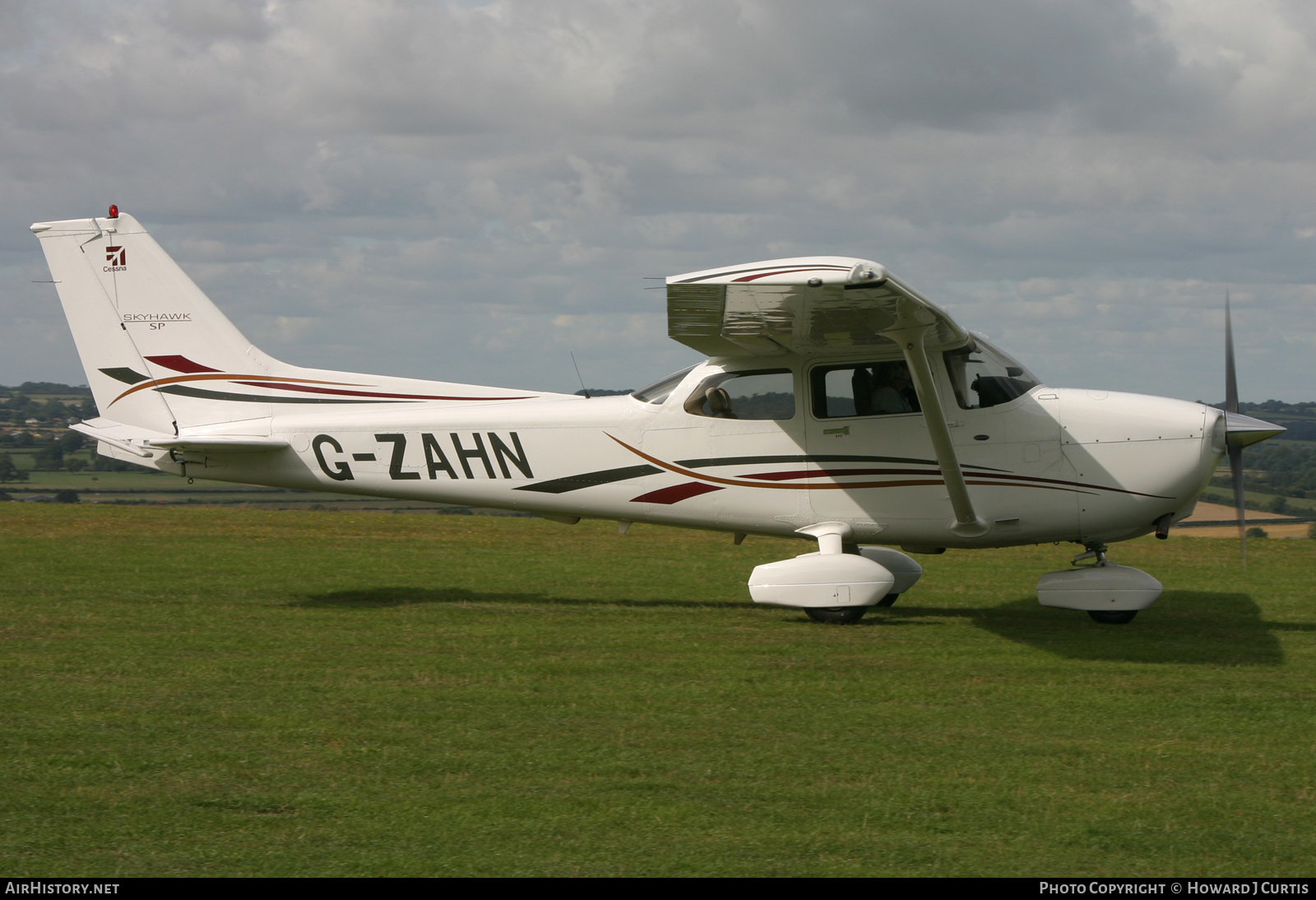 Aircraft Photo of G-ZAHN | Cessna 172S Skyhawk SP | AirHistory.net #229866