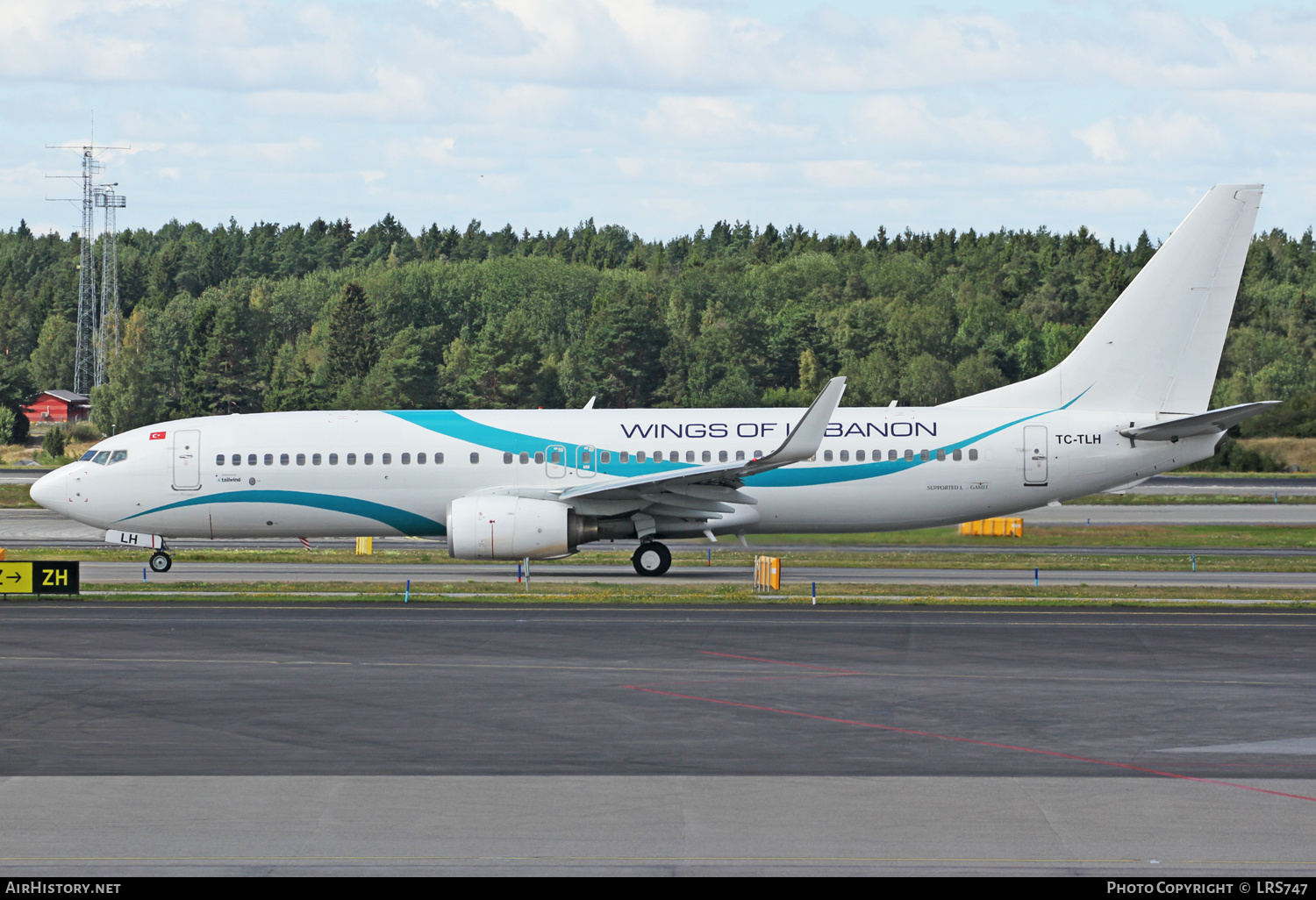 Aircraft Photo of TC-TLH | Boeing 737-8K5 | Wings of Lebanon | AirHistory.net #229917