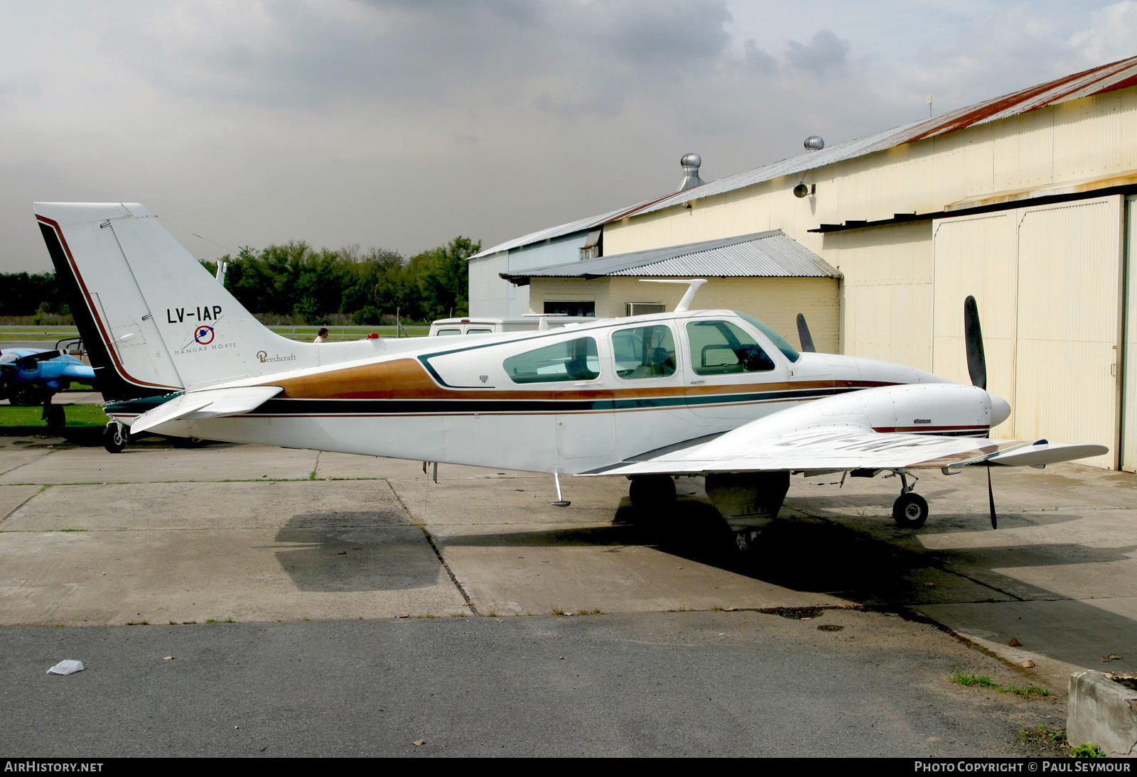 Aircraft Photo of LV-IAP | Beech A55 Baron (95-A55) | Hangar Norte | AirHistory.net #229918