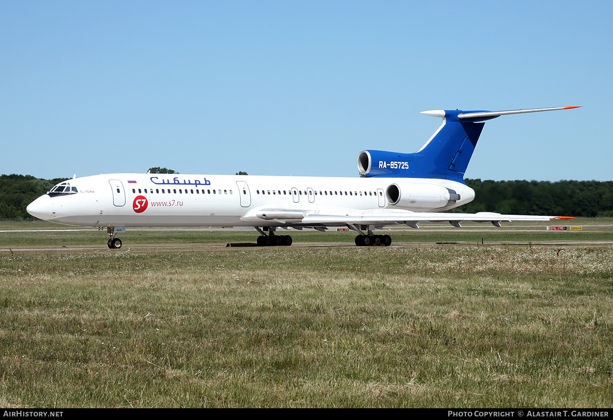 Aircraft Photo of RA-85725 | Tupolev Tu-154M | Sibir - Siberia Airlines | AirHistory.net #230101