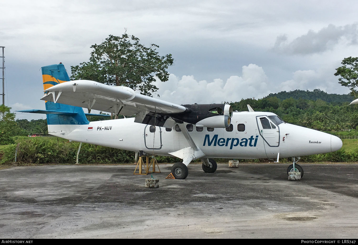 Aircraft Photo of PK-NUV | De Havilland Canada DHC-6-300 Twin Otter | Merpati Nusantara Airlines | AirHistory.net #230175