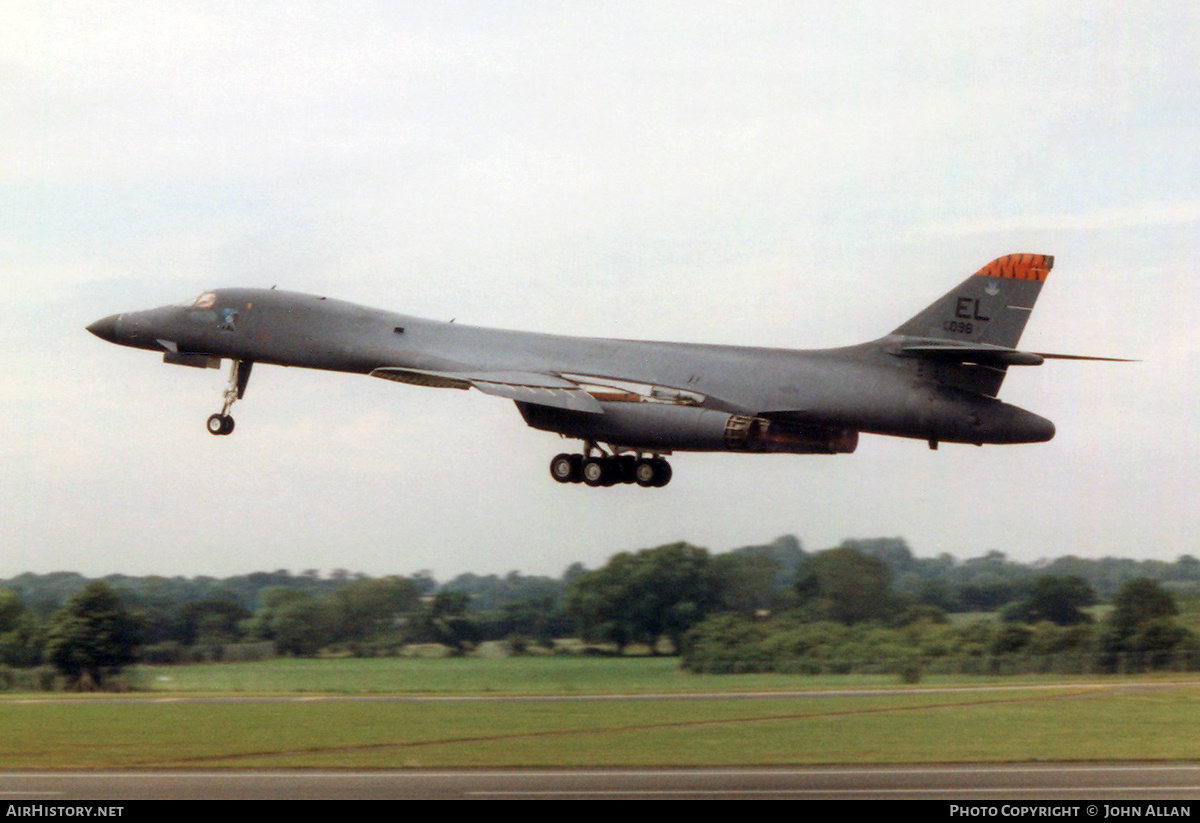 Aircraft Photo of 86-0096 / AF86-096 | Rockwell B-1B Lancer | USA - Air Force | AirHistory.net #230366