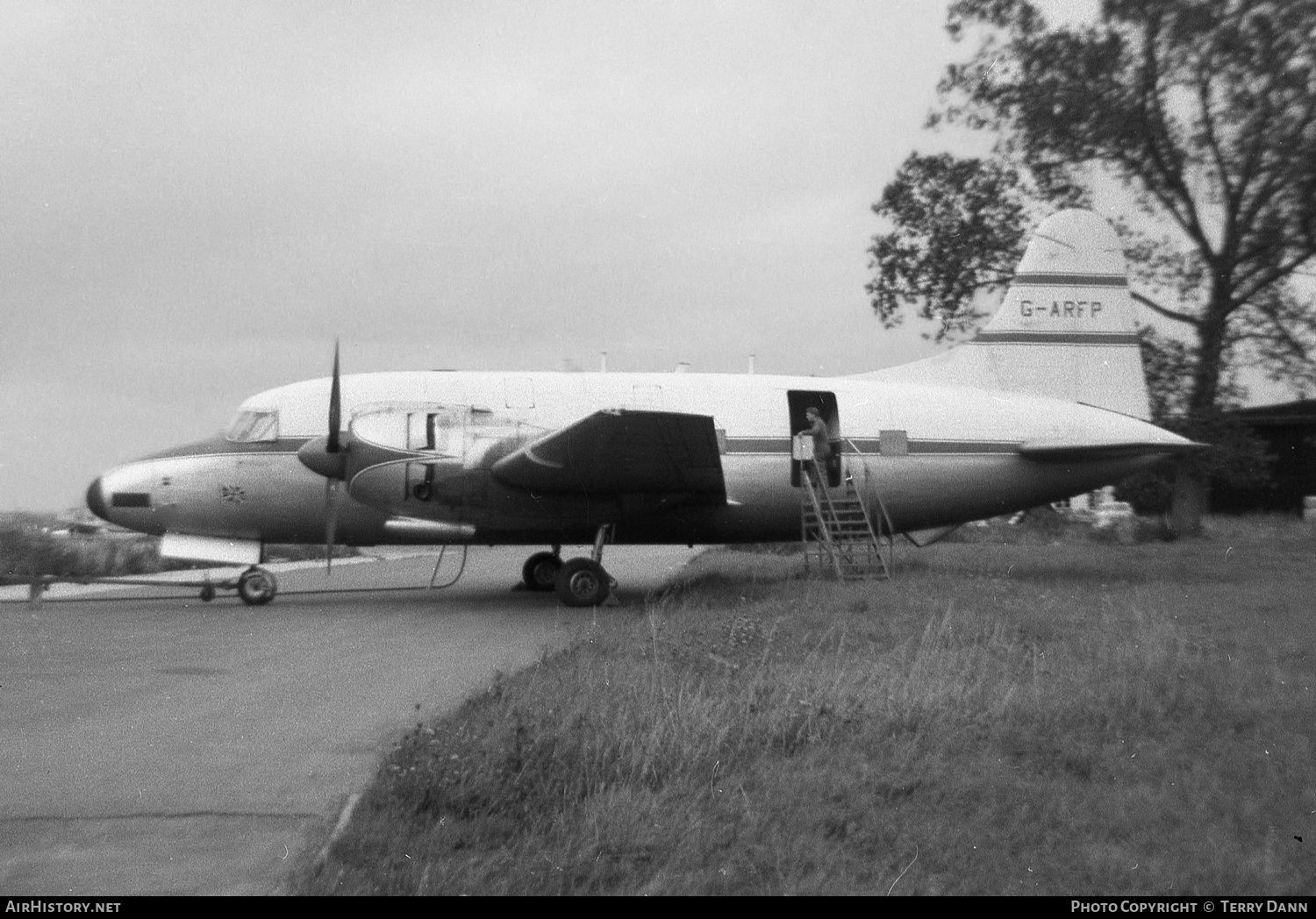 Aircraft Photo of G-ARFP | Vickers 668 Varsity T.1 | AirHistory.net #230382