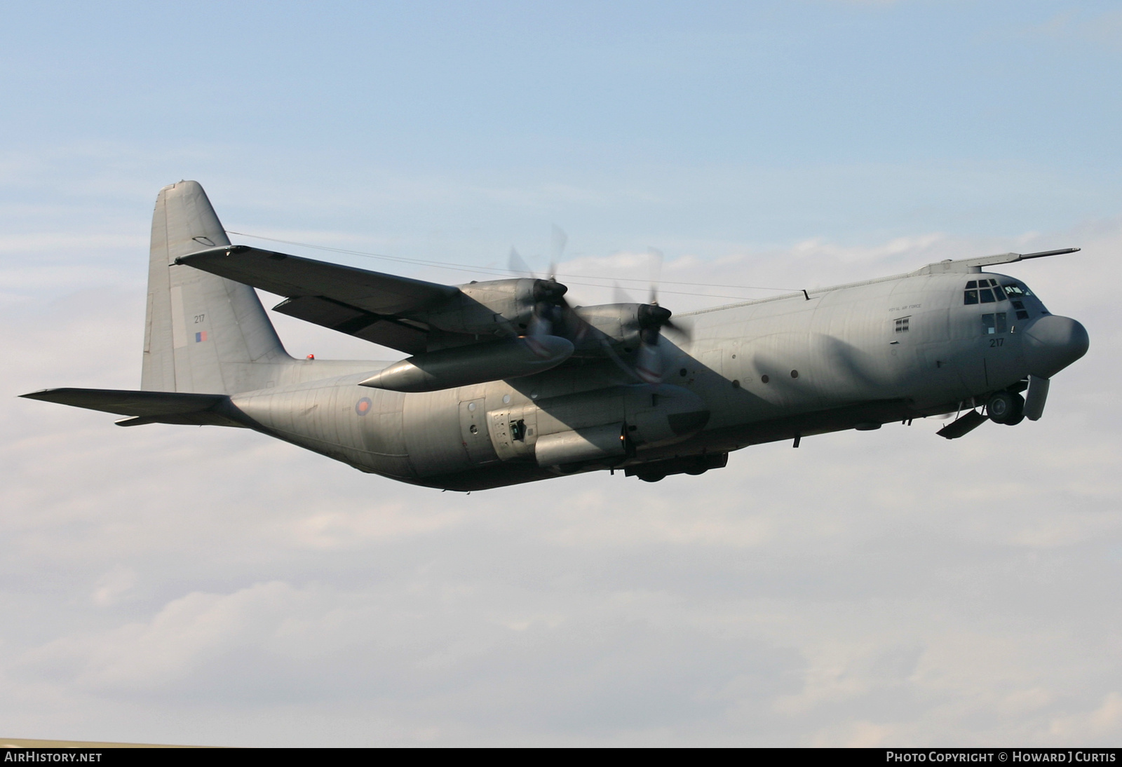 Aircraft Photo of XV217 | Lockheed C-130K Hercules C3P (L-382) | UK - Air Force | AirHistory.net #230470