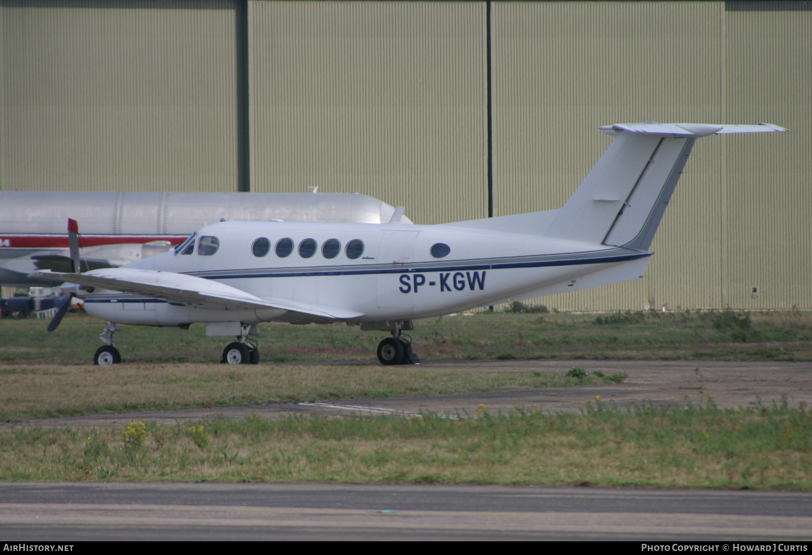 Aircraft Photo of SP-KGW | Beech 200 Super King Air | AirHistory.net #230473