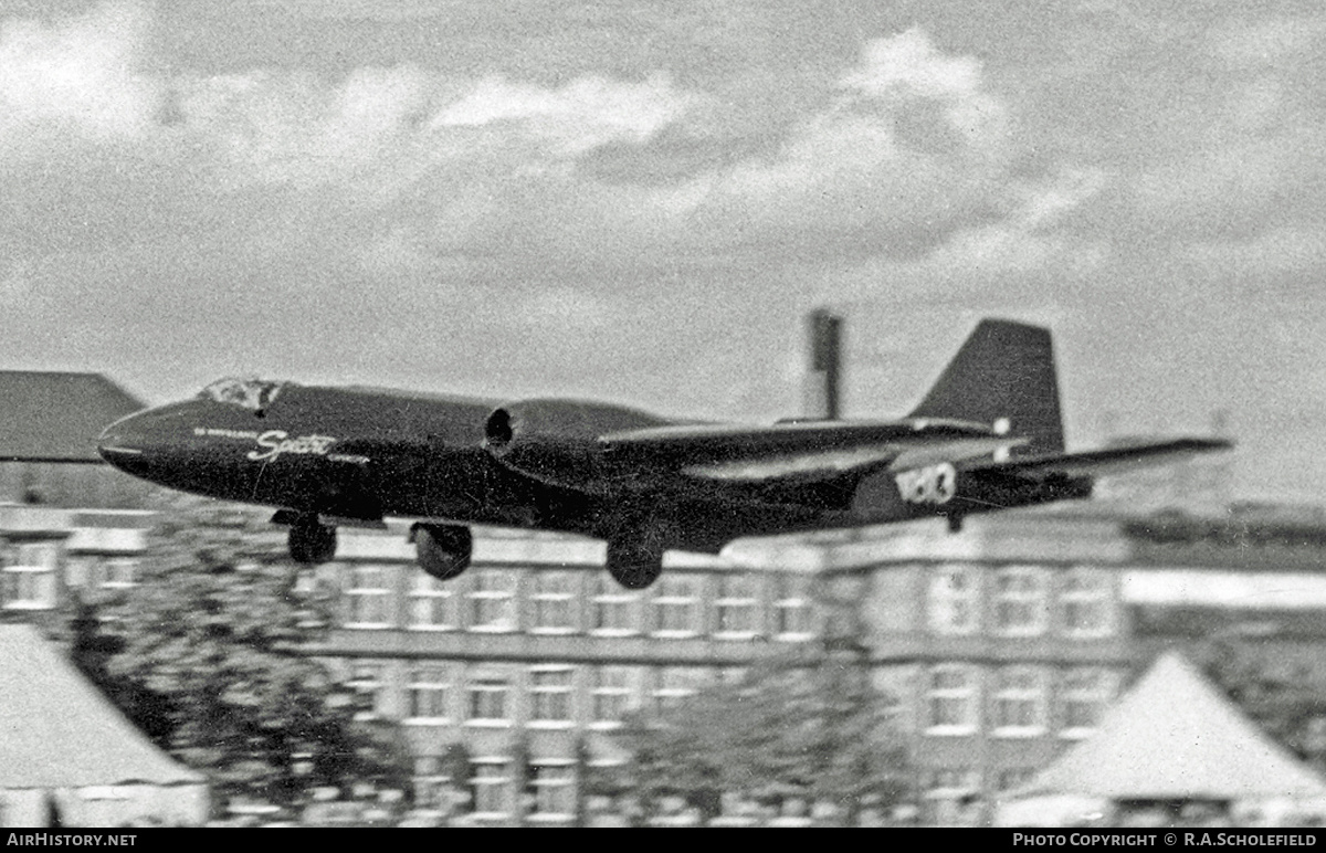 Aircraft Photo of VN813 | English Electric Canberra B1 | UK - Air Force | AirHistory.net #230475