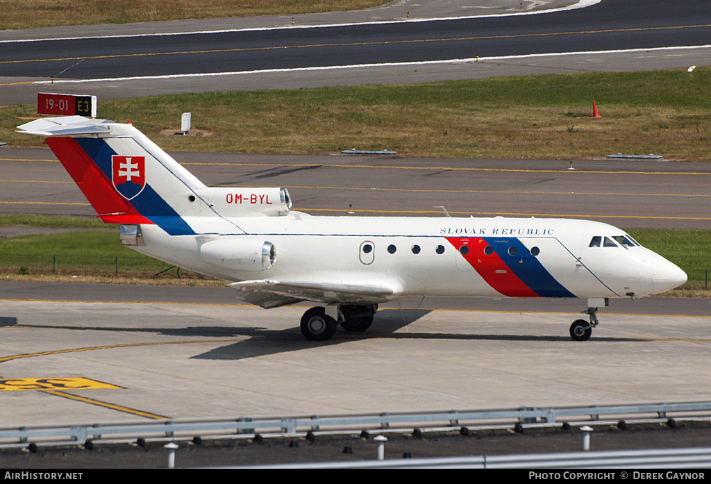 Aircraft Photo of OM-BYL | Yakovlev Yak-40 | Slovakia - Government | AirHistory.net #230497