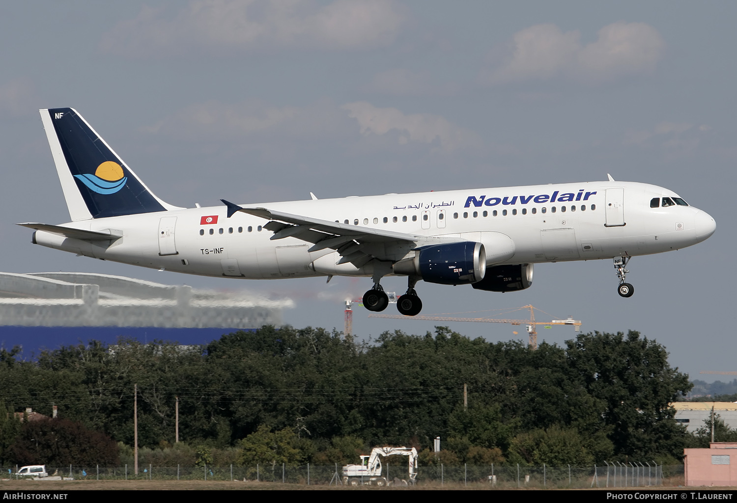 Aircraft Photo of TS-INF | Airbus A320-212 | Nouvelair Tunisie | AirHistory.net #230615