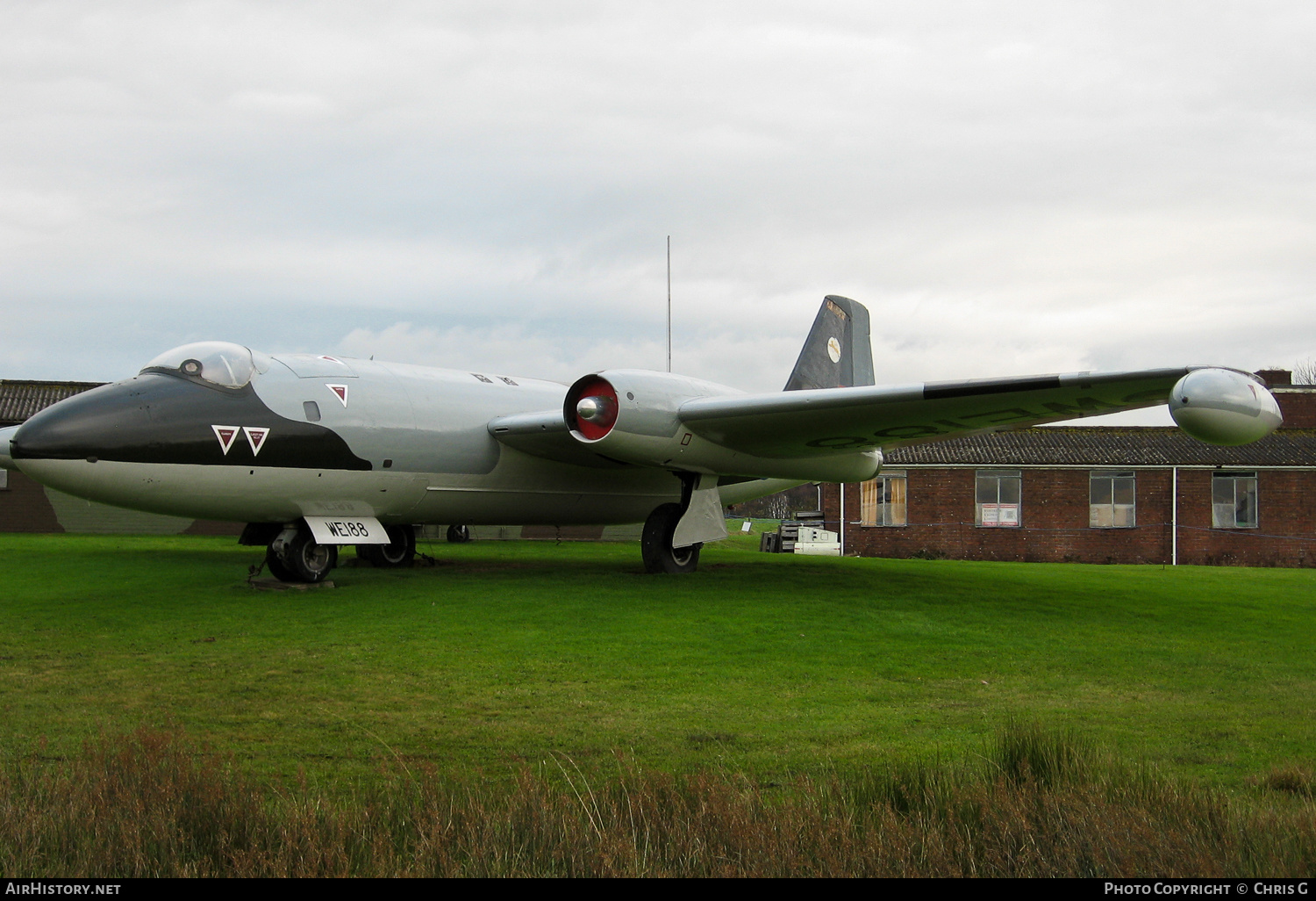 Aircraft Photo of WE188 | English Electric Canberra T4 | UK - Air Force | AirHistory.net #230634