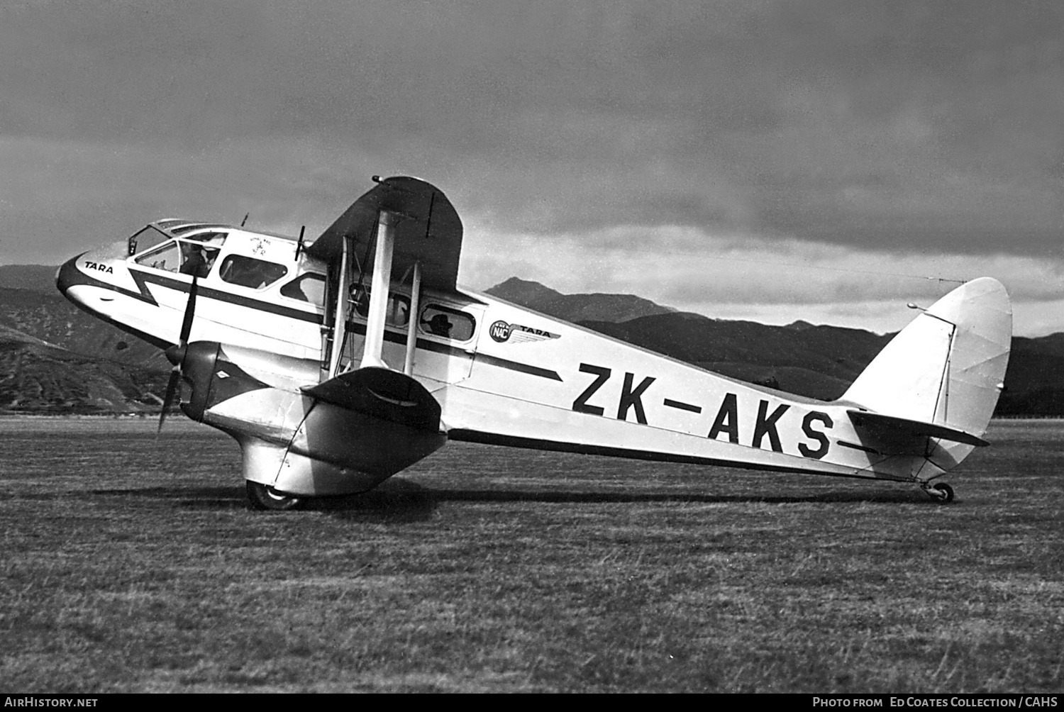 Aircraft Photo of ZK-AKS | De Havilland D.H. 89A Dragon Rapide | New Zealand National Airways Corporation - NAC | AirHistory.net #230672