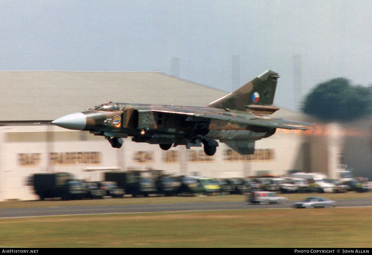 Aircraft Photo of 2425 | Mikoyan-Gurevich MiG-23ML | Czechia - Air Force | AirHistory.net #230683