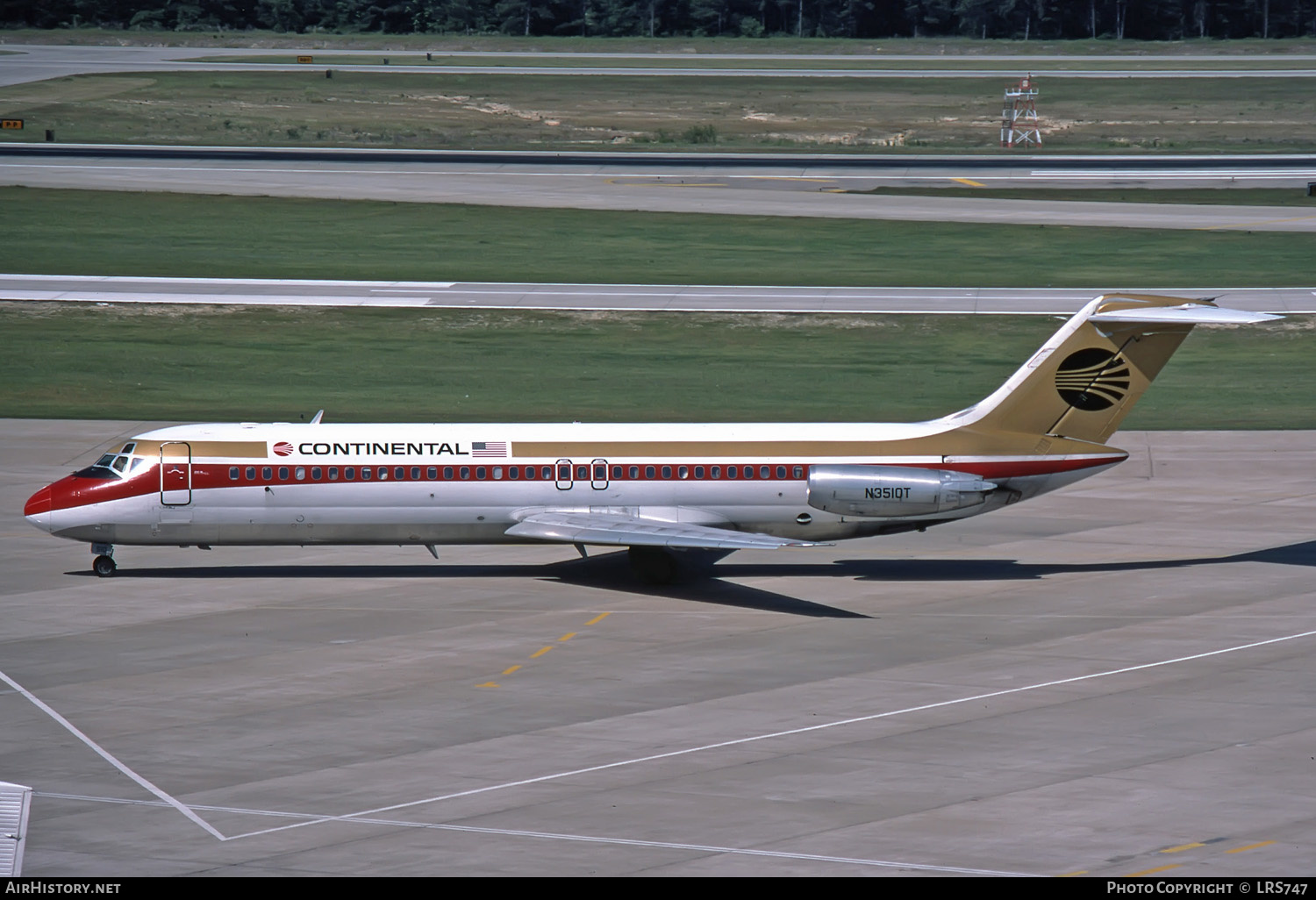 Aircraft Photo of N3510T | McDonnell Douglas DC-9-32 | Continental Airlines | AirHistory.net #230868