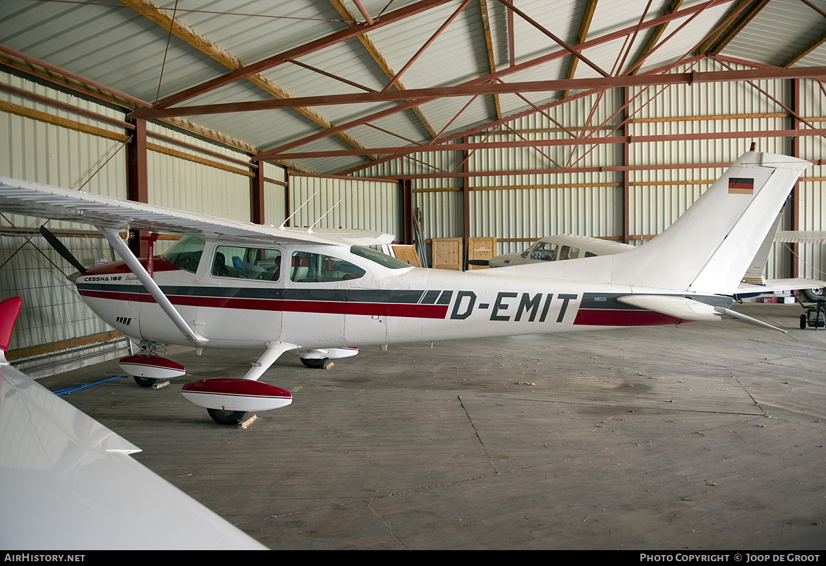 Aircraft Photo of D-EMIT | Cessna 182P Skylane | AirHistory.net #230876
