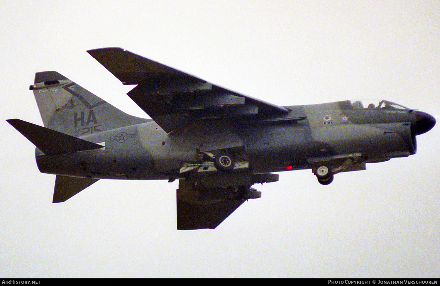 Aircraft Photo of 69-6215 / AF69-215 | LTV A-7D Corsair II | USA - Air Force | AirHistory.net #230936