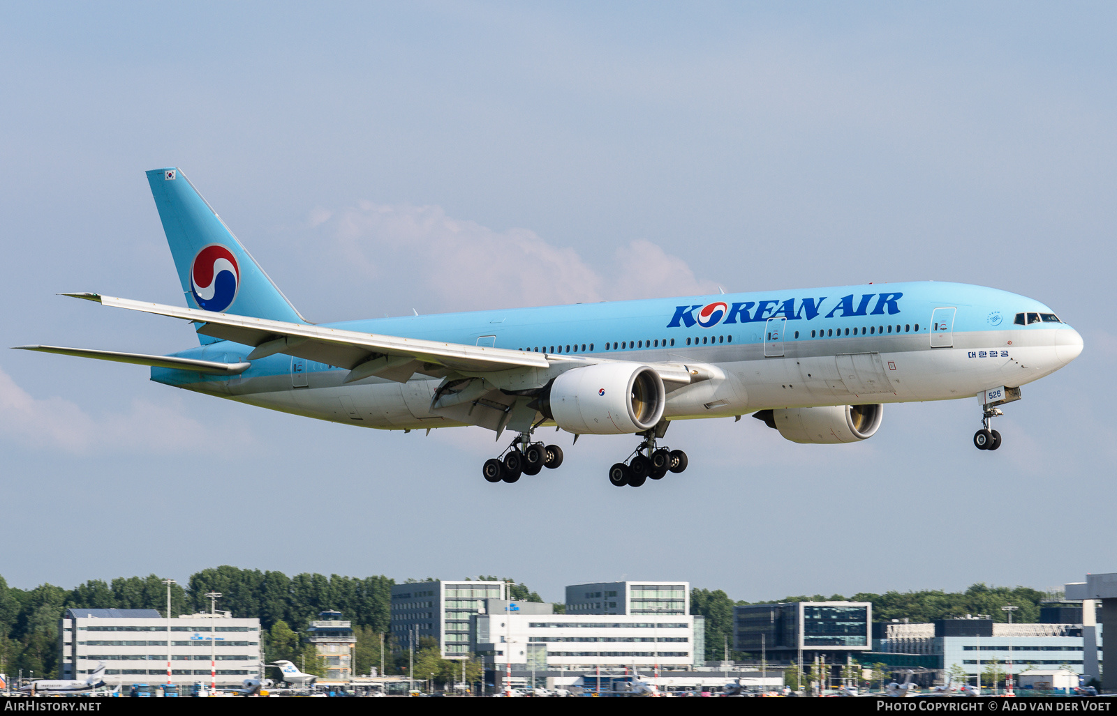 Aircraft Photo of HL7526 | Boeing 777-2B5/ER | Korean Air | AirHistory.net #231040