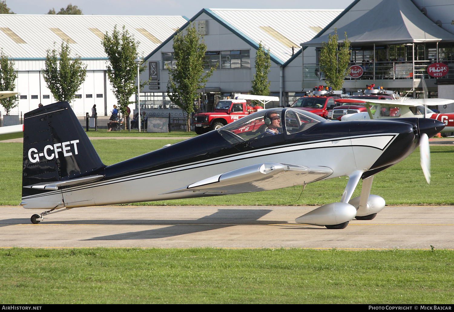 Aircraft Photo of G-CFET | Van's RV-7 | AirHistory.net #231159
