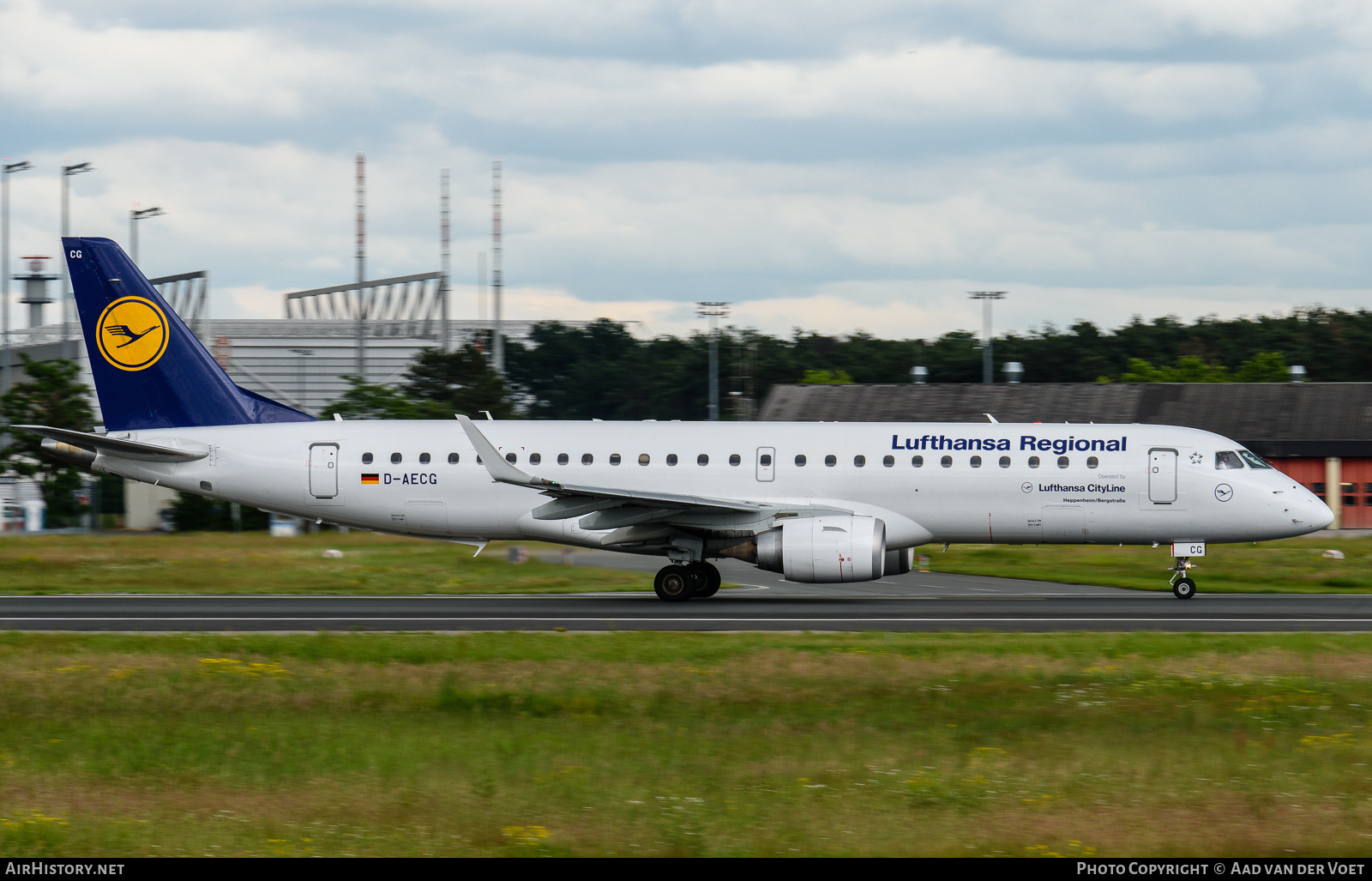 Aircraft Photo of D-AECG | Embraer 190LR (ERJ-190-100LR) | Lufthansa Regional | AirHistory.net #231260