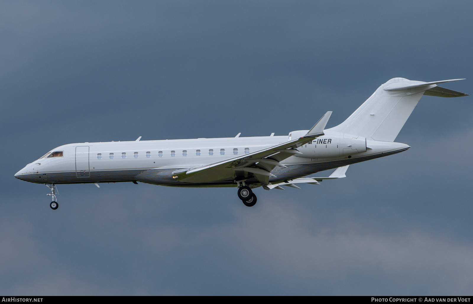 Aircraft Photo of M-INER | Bombardier Global 6000 (BD-700-1A10) | AirHistory.net #231268