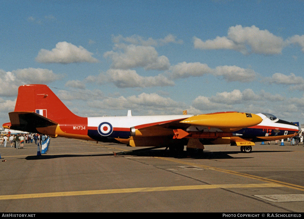 Aircraft Photo of WH734 | English Electric Canberra B(TT)2 | UK - Air Force | AirHistory.net #231303