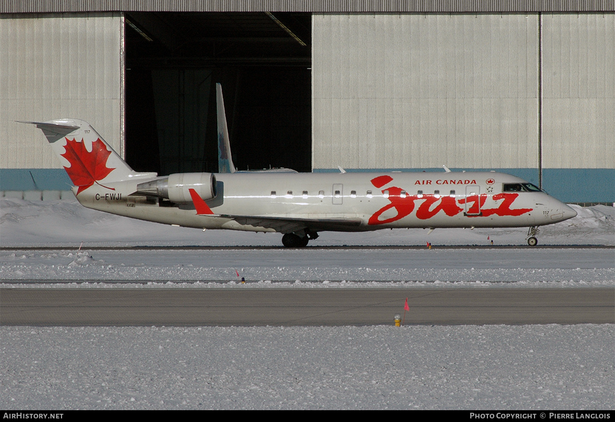 Aircraft Photo of C-FWJI | Canadair CRJ-100ER (CL-600-2B19) | Air Canada Jazz | AirHistory.net #231352