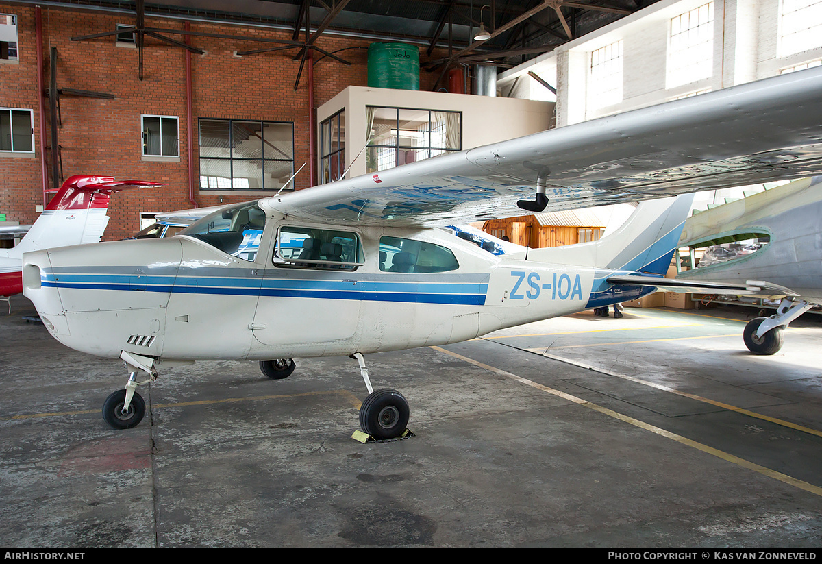 Aircraft Photo of ZS-IOA | Cessna 210L Centurion | AirHistory.net #231382