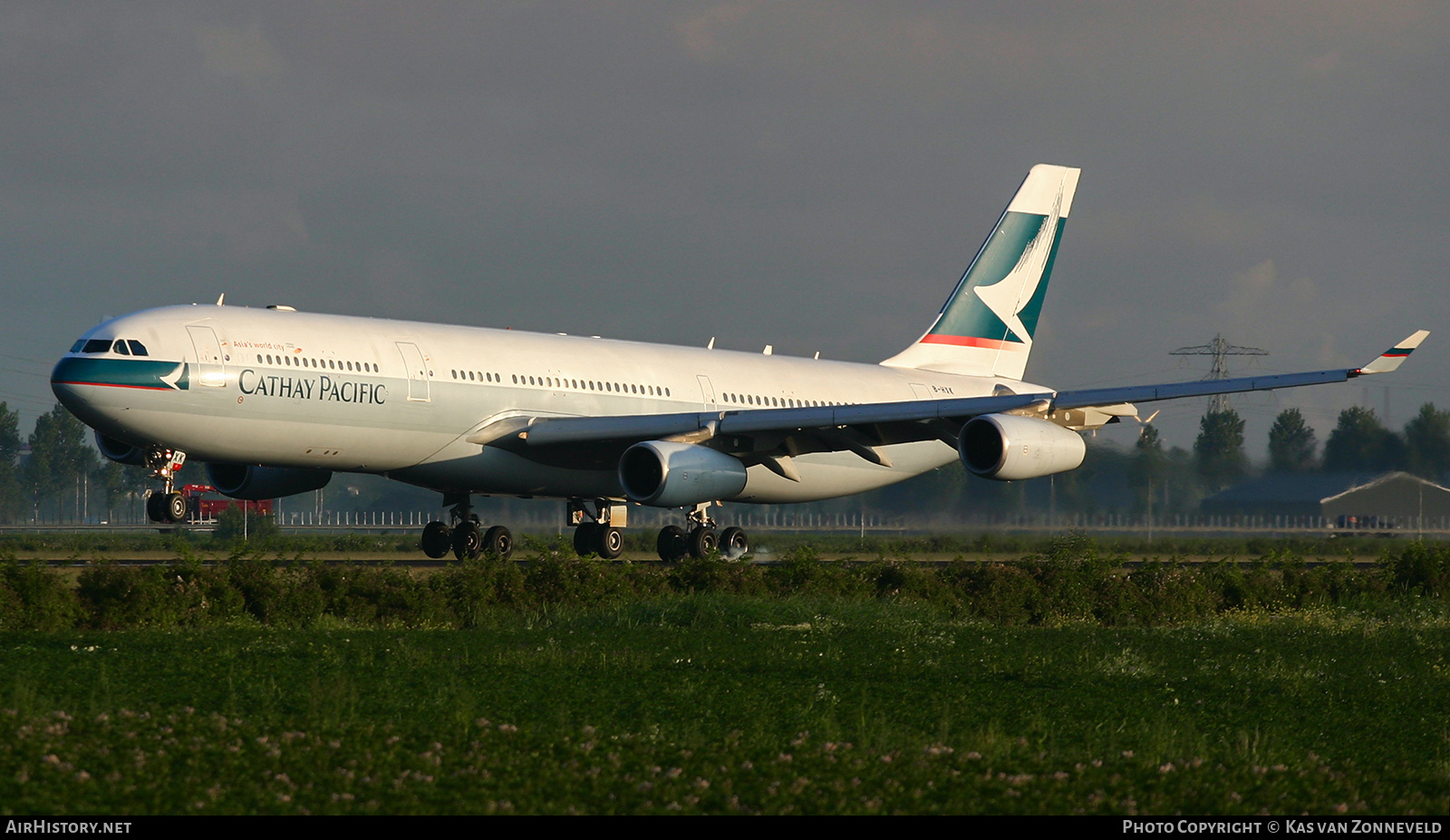 Aircraft Photo of B-HXK | Airbus A340-313 | Cathay Pacific Airways | AirHistory.net #231386