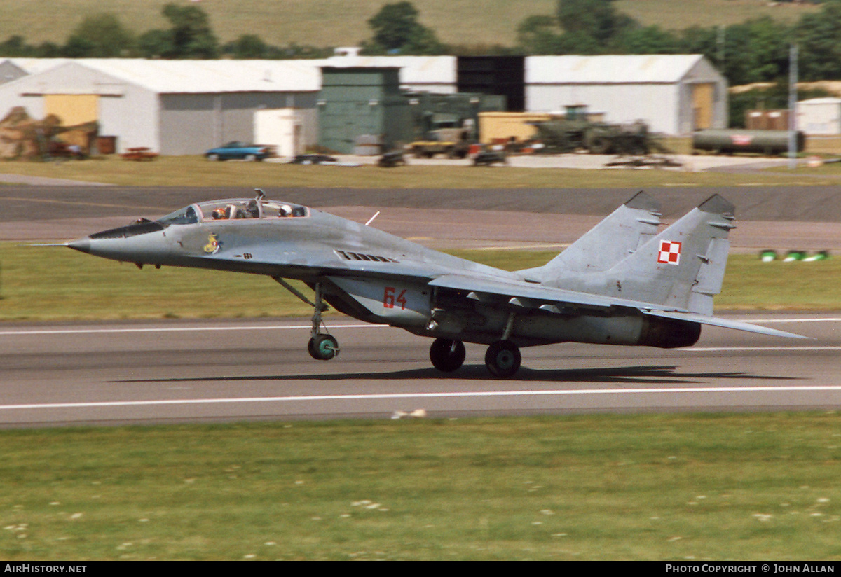 Aircraft Photo of 64 | Mikoyan-Gurevich MiG-29UB (9-51) | Poland - Air Force | AirHistory.net #231395