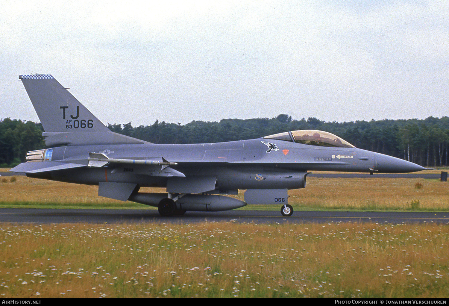Aircraft Photo of 83-1066 / AF83-066 | General Dynamics F-16A Fighting Falcon | USA - Air Force | AirHistory.net #231482