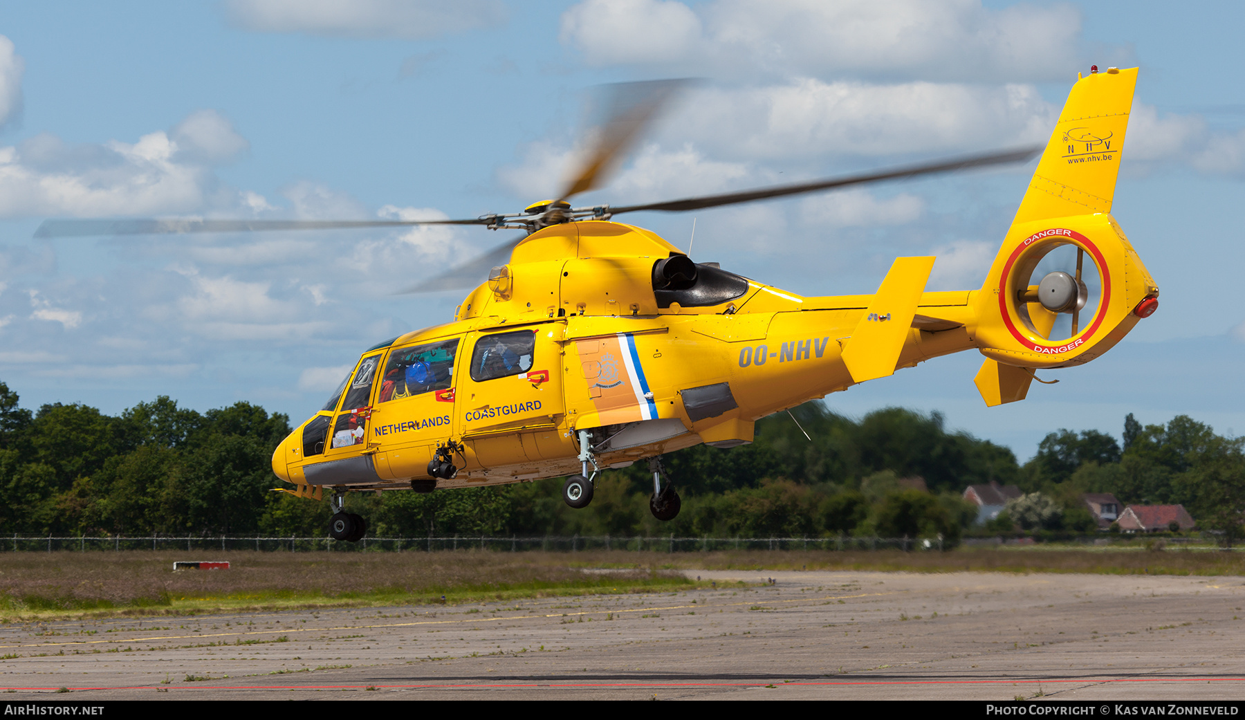 Aircraft Photo of OO-NHV | Eurocopter AS-365N-3 Dauphin 2 | Kustwacht - Netherlands Coastguard | AirHistory.net #231518