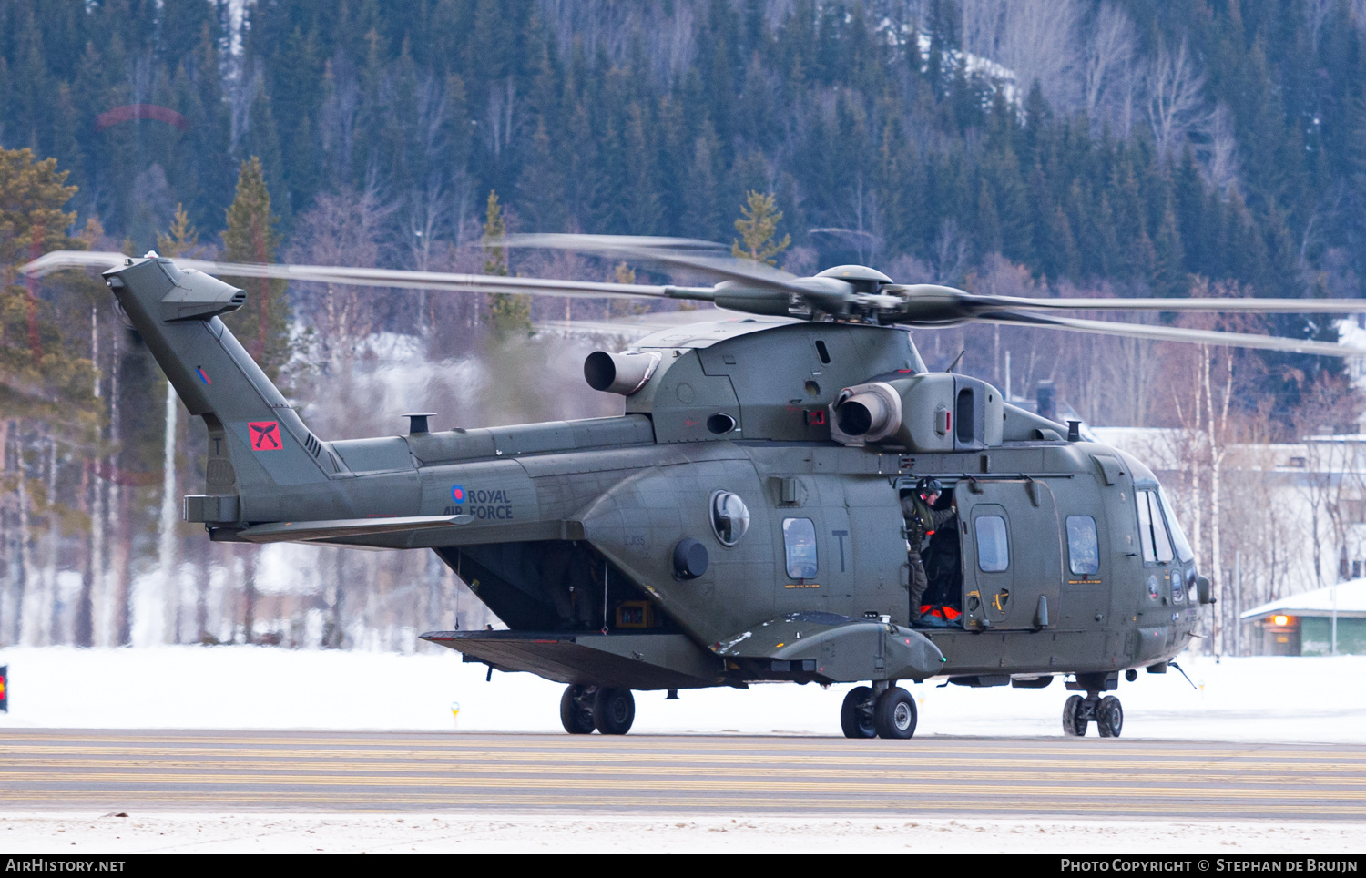 Aircraft Photo of ZJ135 | EHI EH101-411 Merlin HC3 | UK - Air Force | AirHistory.net #231600