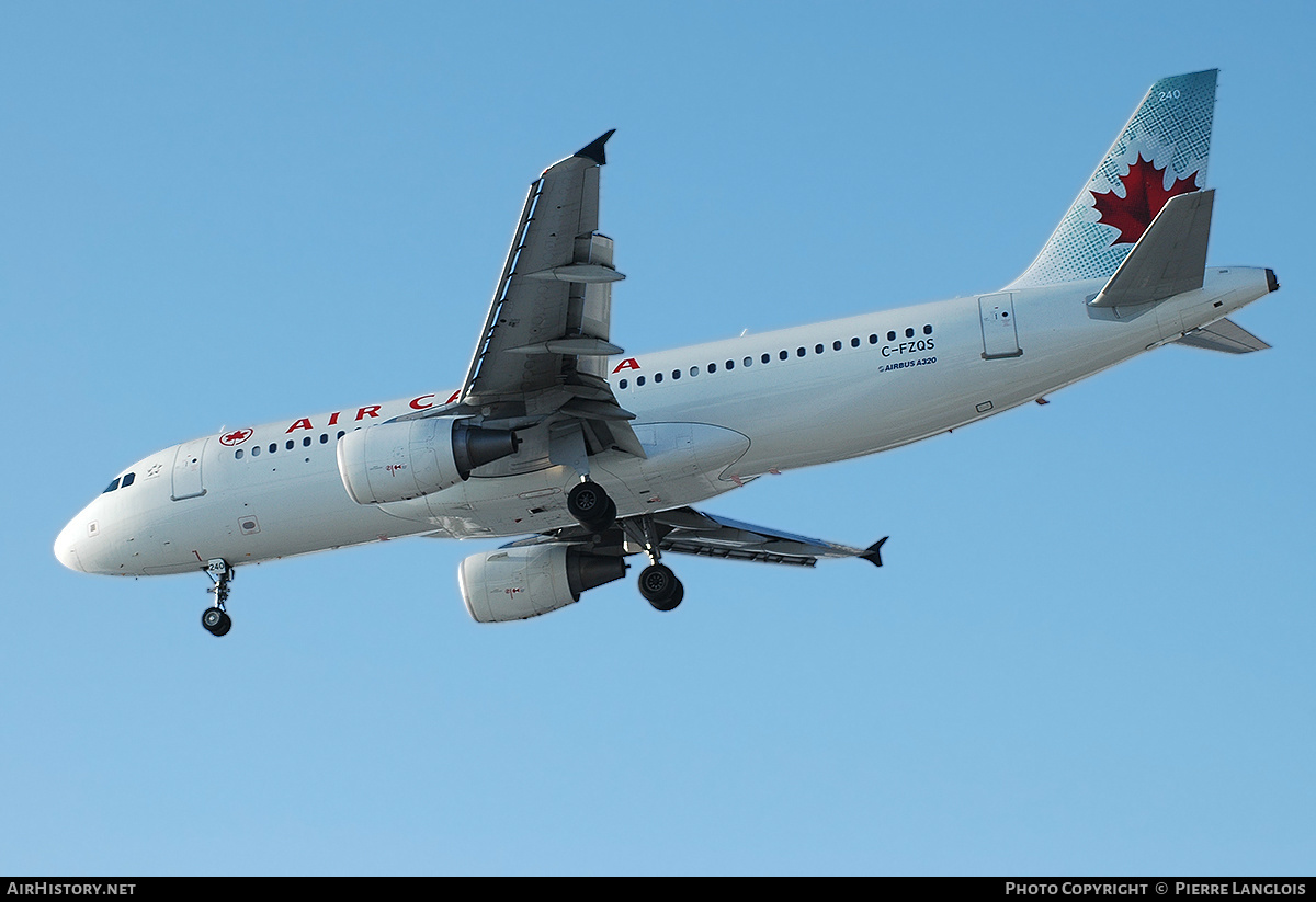 Aircraft Photo of C-FZQS | Airbus A320-214 | Air Canada | AirHistory.net #231633