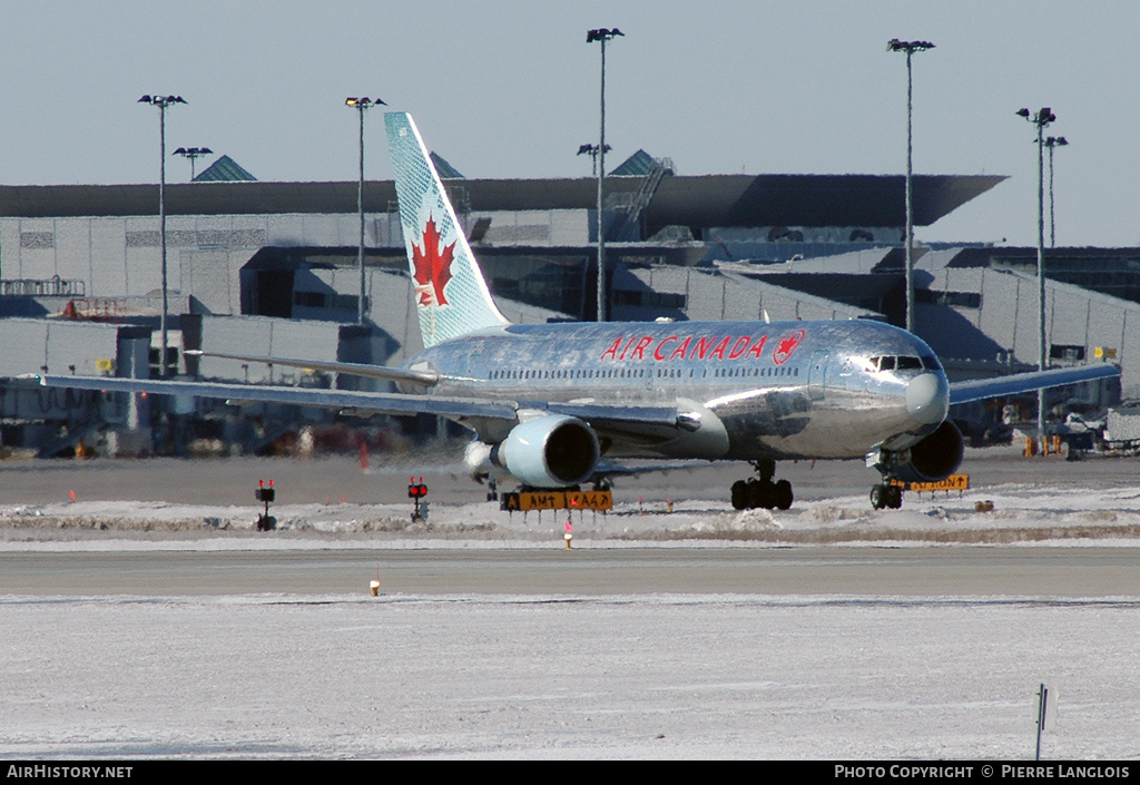 Aircraft Photo of C-GDSP | Boeing 767-233/ER | Air Canada | AirHistory.net #231883