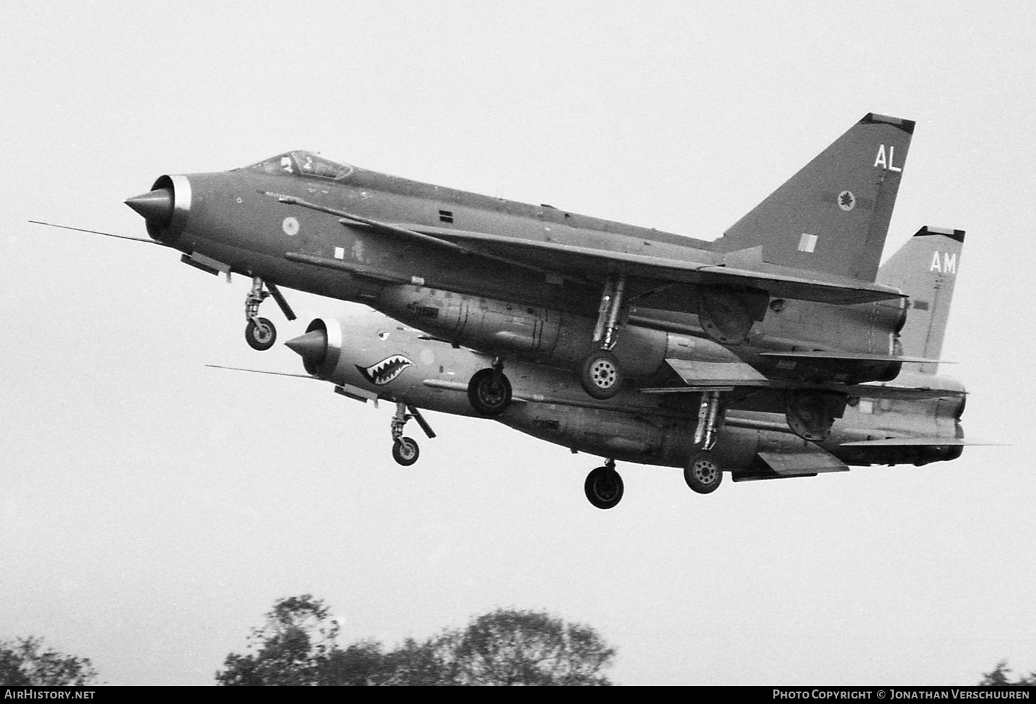 Aircraft Photo of XR757 | English Electric Lightning F6 | UK - Air Force | AirHistory.net #231895