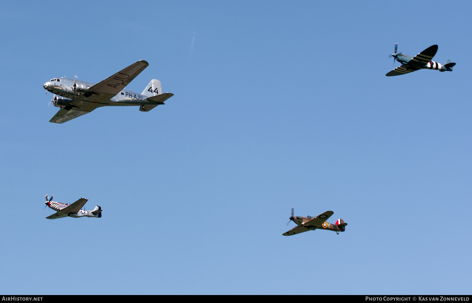 Aircraft Photo of G-MKXI | Supermarine 365 Spitfire PR11 | UK - Air Force | AirHistory.net #231948