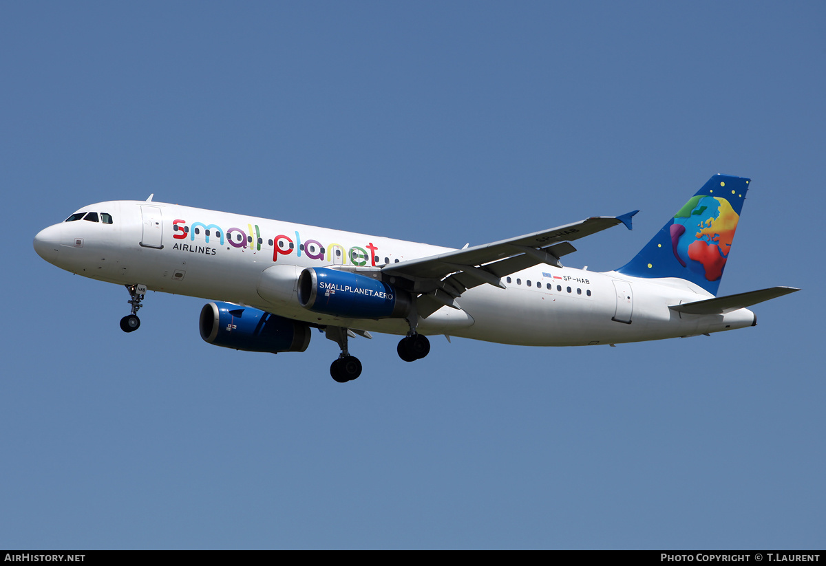 Aircraft Photo of SP-HAB | Airbus A320-232 | Small Planet Airlines | AirHistory.net #232036