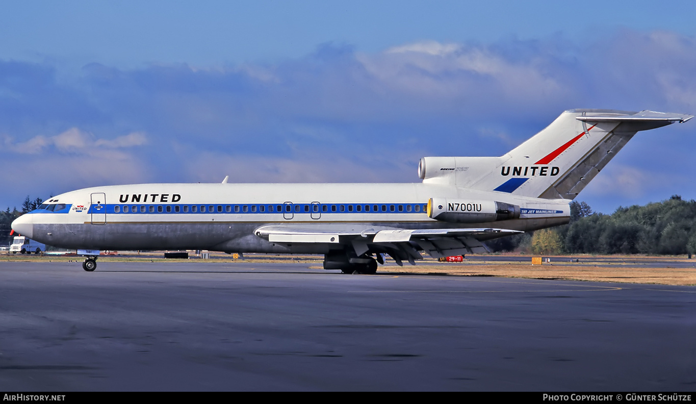 Aircraft Photo of N7001U | Boeing 727-22 | United Air Lines | AirHistory.net #232121