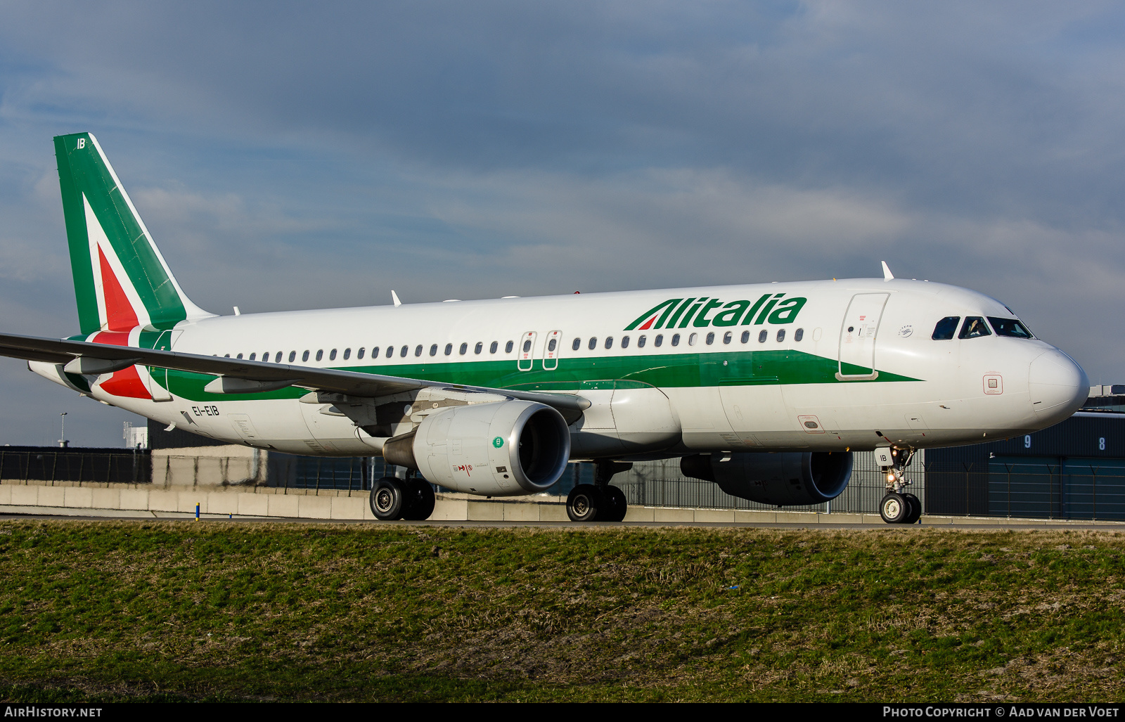 Aircraft Photo of EI-EIB | Airbus A320-216 | Alitalia | AirHistory.net #232170
