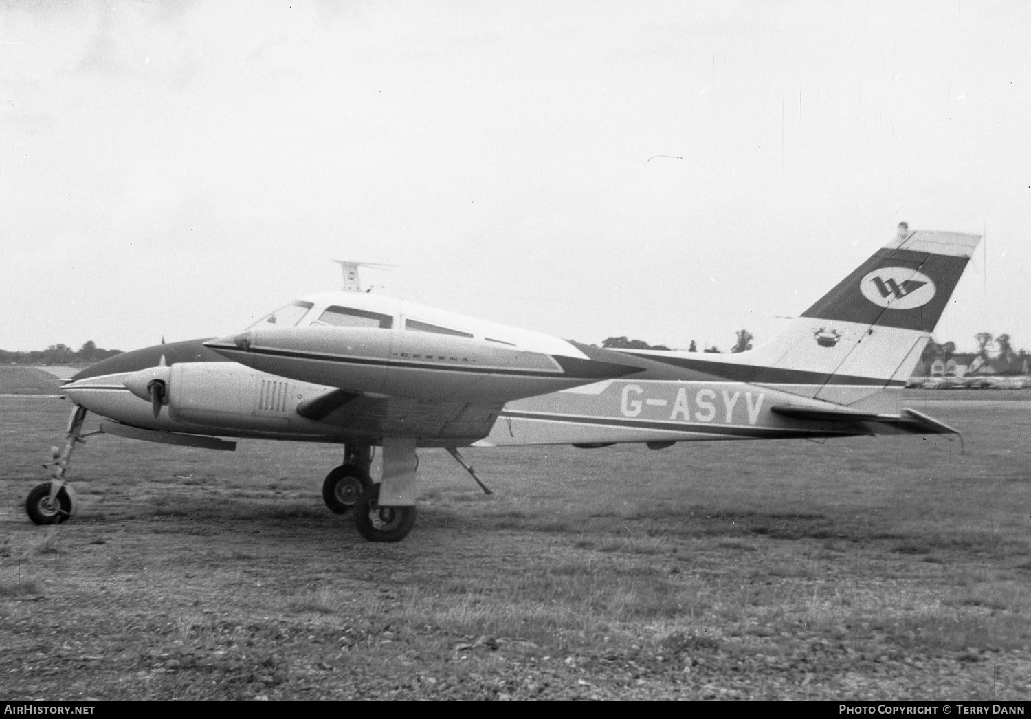 Aircraft Photo of G-ASYV | Cessna 310G | AirHistory.net #232184