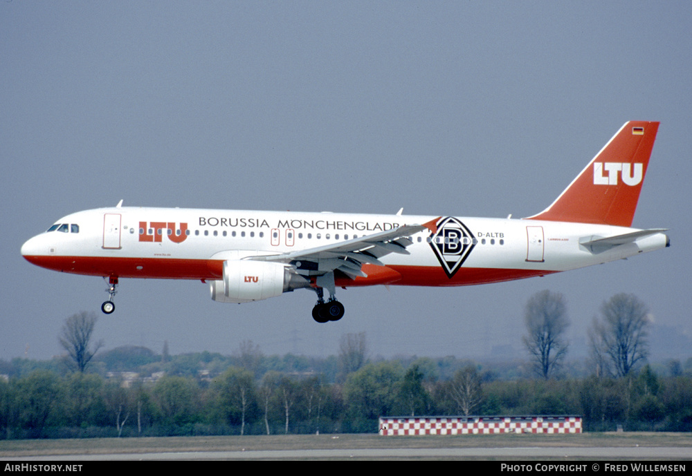 Aircraft Photo of D-ALTB | Airbus A320-214 | LTU - Lufttransport-Unternehmen | AirHistory.net #232334