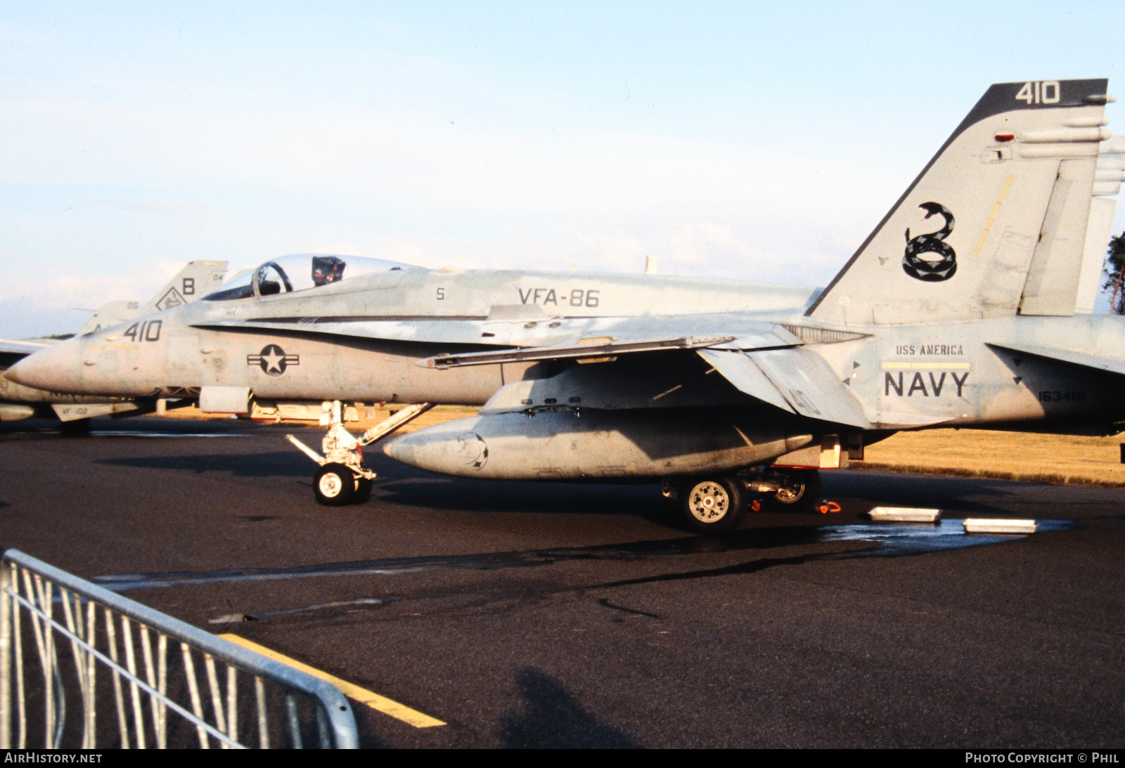 Aircraft Photo of 163461 | McDonnell Douglas F/A-18C Hornet | USA - Navy | AirHistory.net #232409