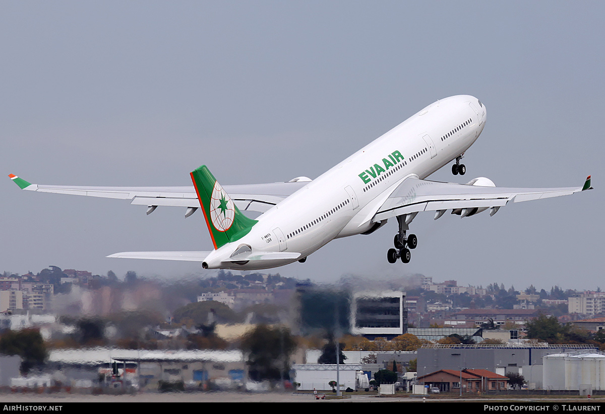 Aircraft Photo of F-WWKN | Airbus A330-302 | EVA Air | AirHistory.net #232421